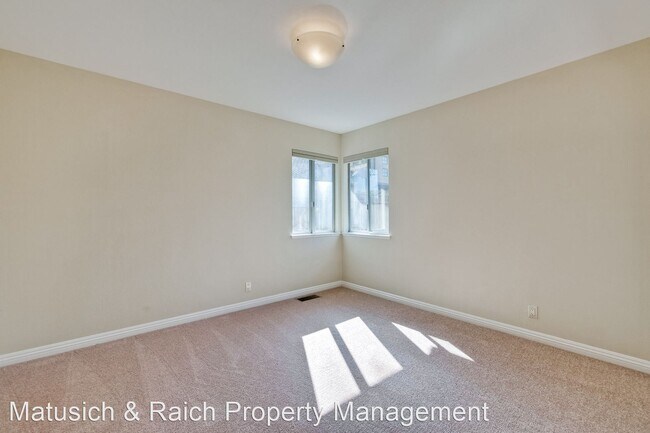Building Photo - 3 br, 2 bath House - 14896 Heather Drive