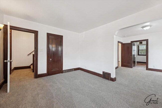 Building Photo - 15356/15358 Washburn - Ten Star Holdings LLC
