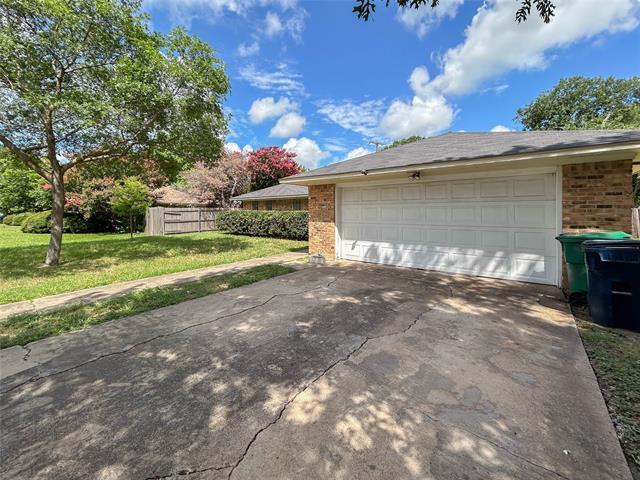 Building Photo - 1425 E Windsor Dr