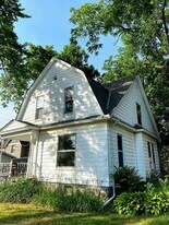 Building Photo - 1009 Michigan Ave