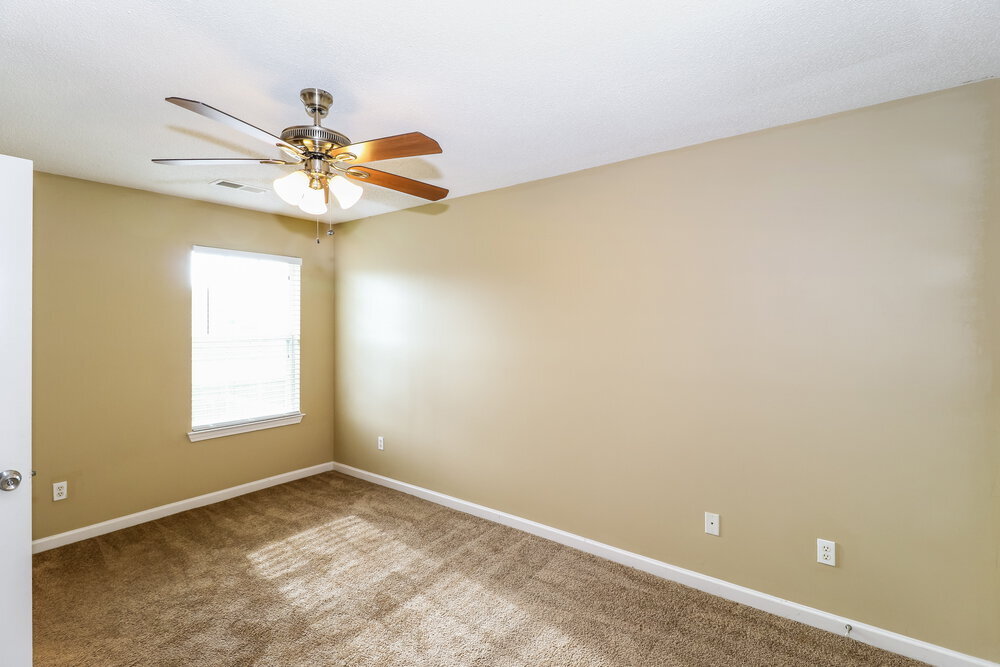 Building Photo - 4551 Blue River Dr