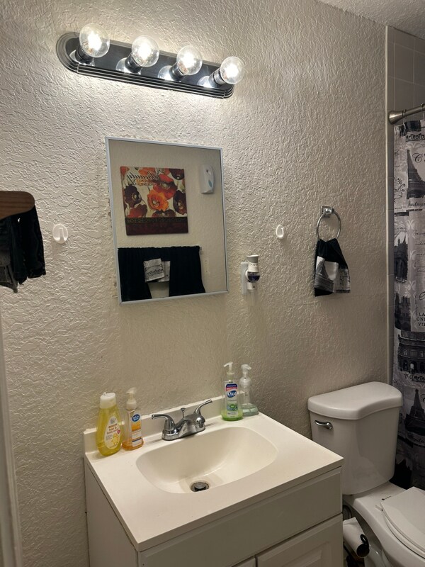 Building Photo - 4848 Mississippi Ct