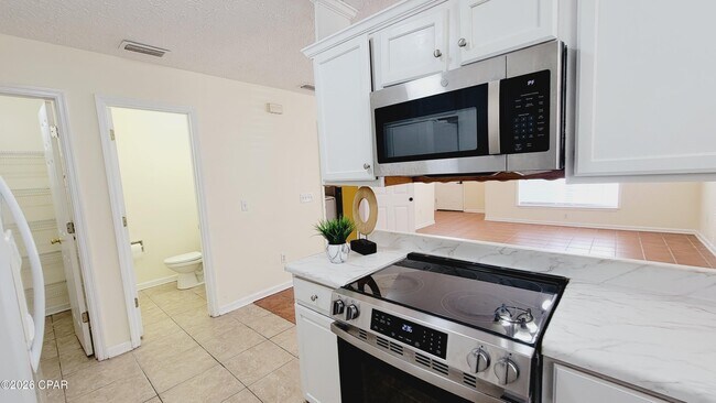 Building Photo - 122 Seagrass Wy