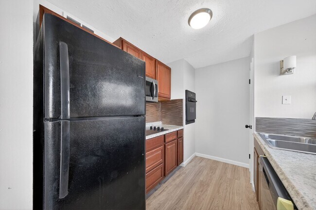 Building Photo - Now Accepting Section 8 –  3 Bedroom /2 Bath Florissant, MO