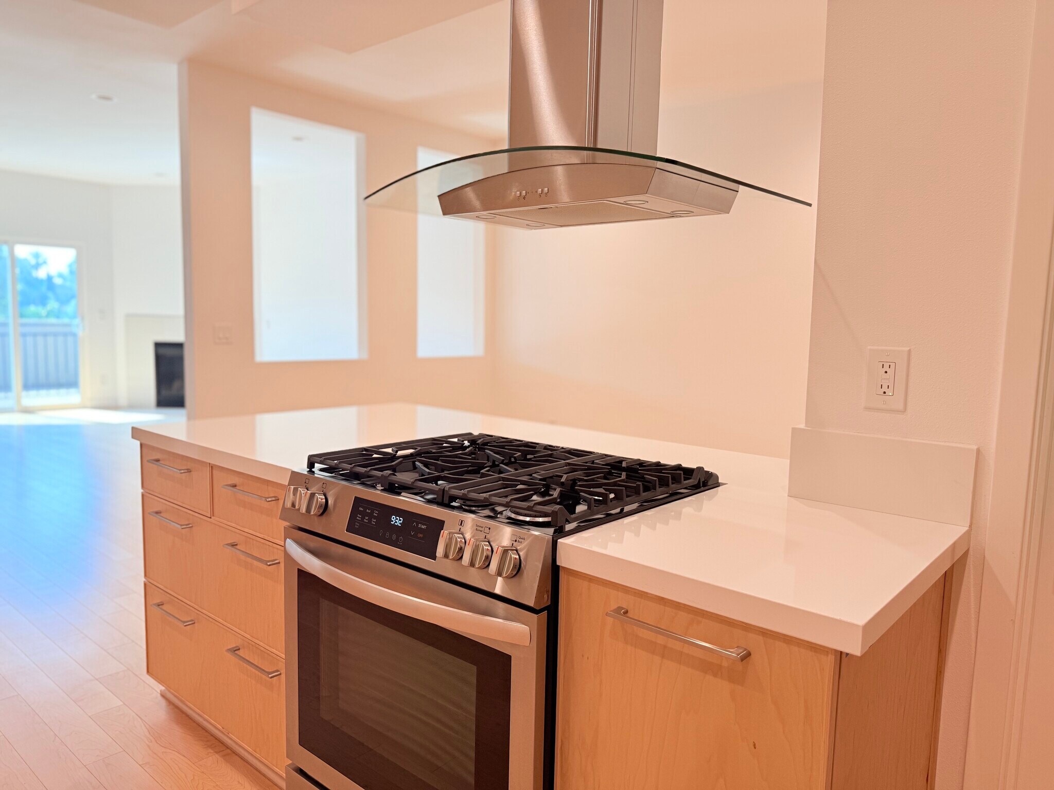 Building Photo - 1878 N Alvarado St