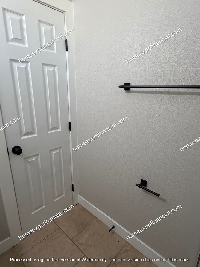 Building Photo - 13920 Sierra Mesa Cir