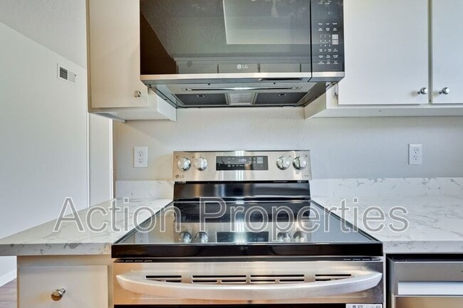 Building Photo - 1662 Merriton Ct