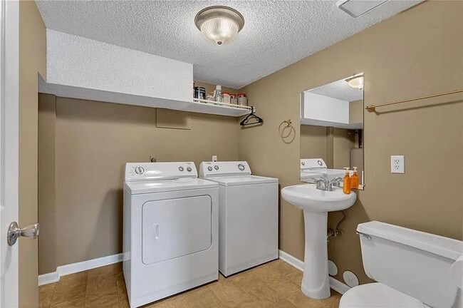 Building Photo - 3013 Havrone Way
