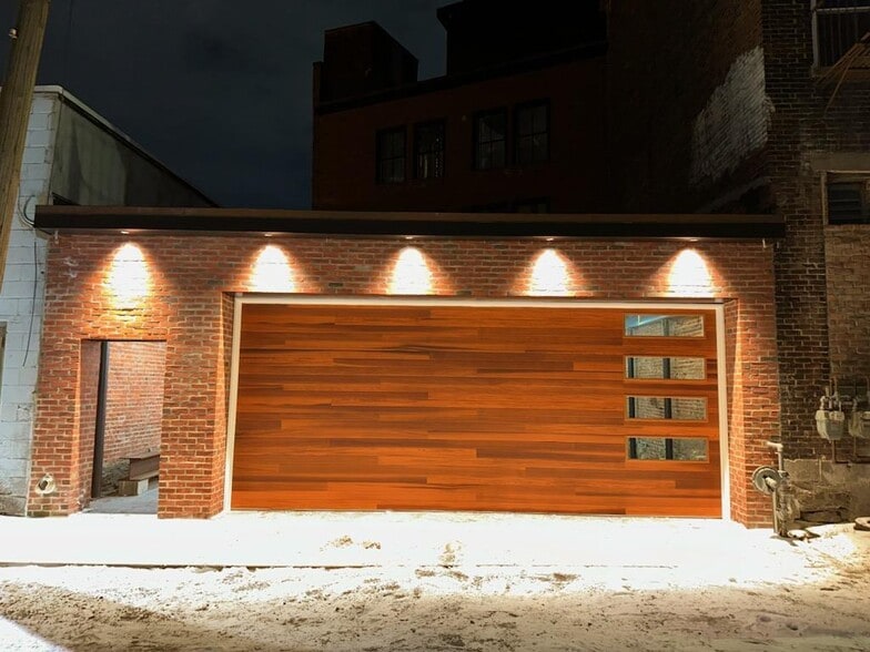 Building Photo - 98 Genesee St