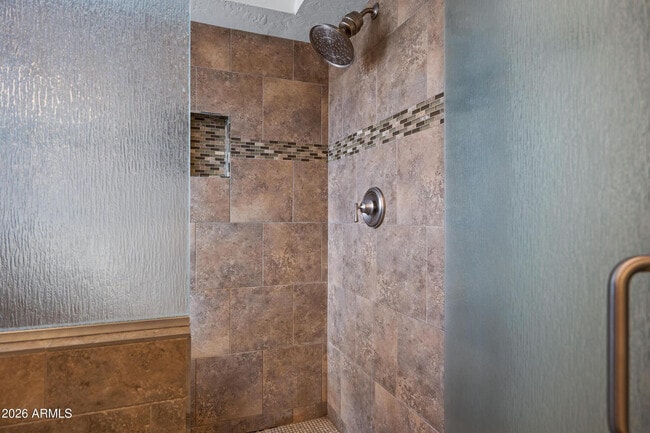 Building Photo - 7118 E Buena Terra Way