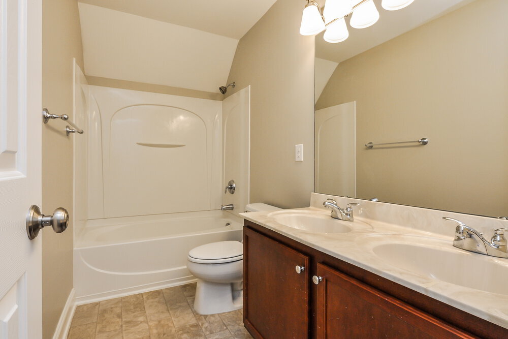 Building Photo - 308 Nelson Ln