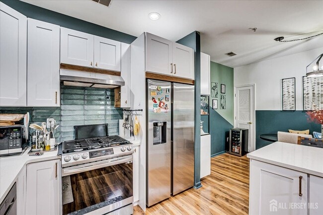 Building Photo - 913 Del Negro Ct