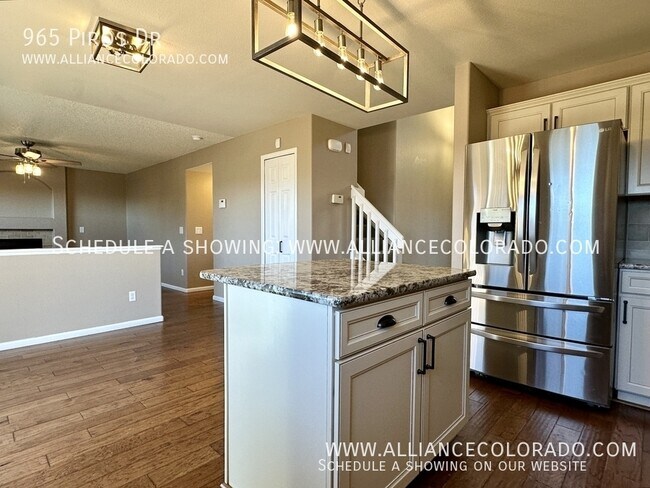 Building Photo - 965 Piros Dr
