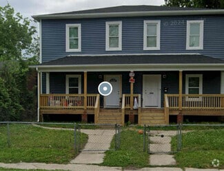 Building Photo - 1412 Oakdale Ave
