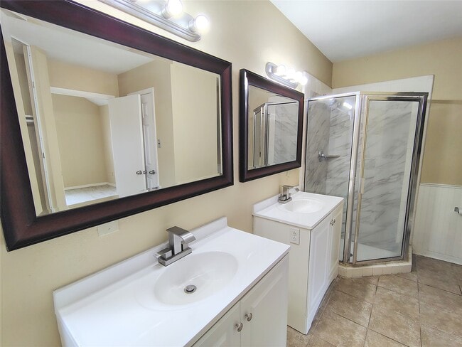 Building Photo - 4407 Waterfall Way