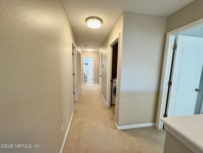 Building Photo - 3705 Old Hickory Ln