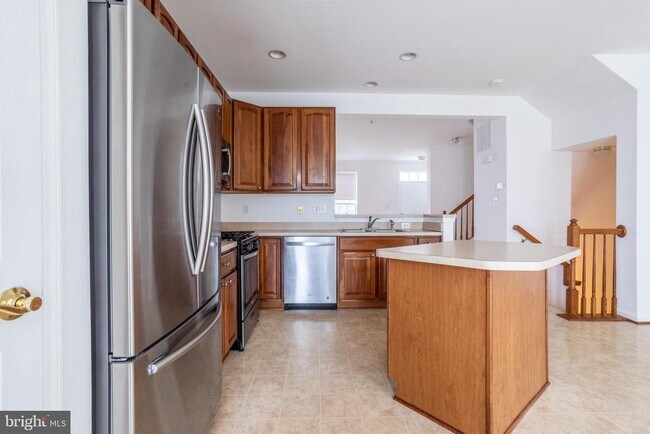 Building Photo - 9314 Penrose St