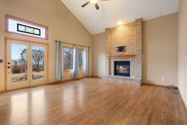 Building Photo - Enjoy the Best of Fort Collins!