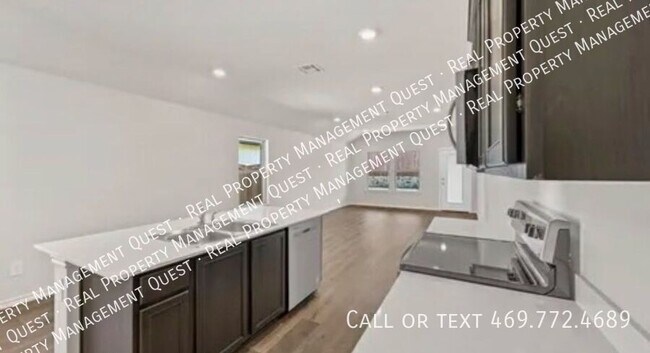 Building Photo - 403 Vitex Dr