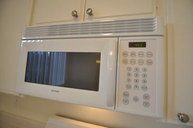 Building Photo - 12249 Oxnard St