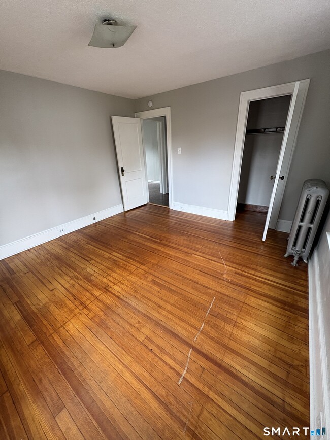 Building Photo - 250 Deerfield Rd