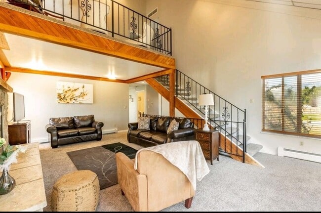 Building Photo - 1880 Myers Ln