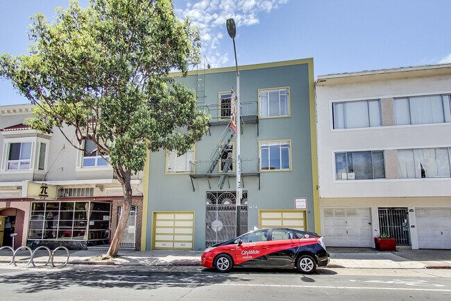 Building Photo - 1424 Valencia