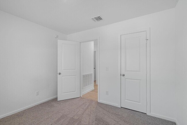 Building Photo - 30530 Wolfburn St