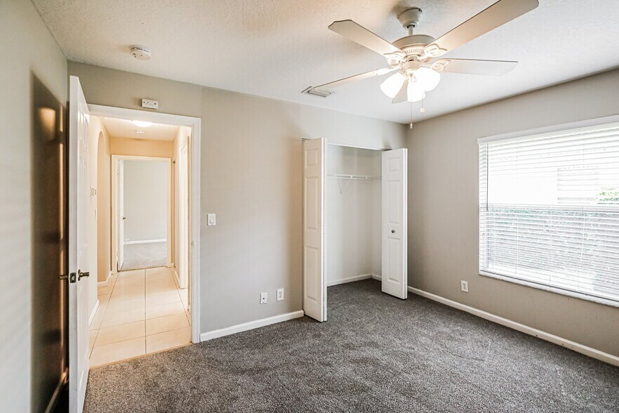 Building Photo - 109 Black Olive Crescent