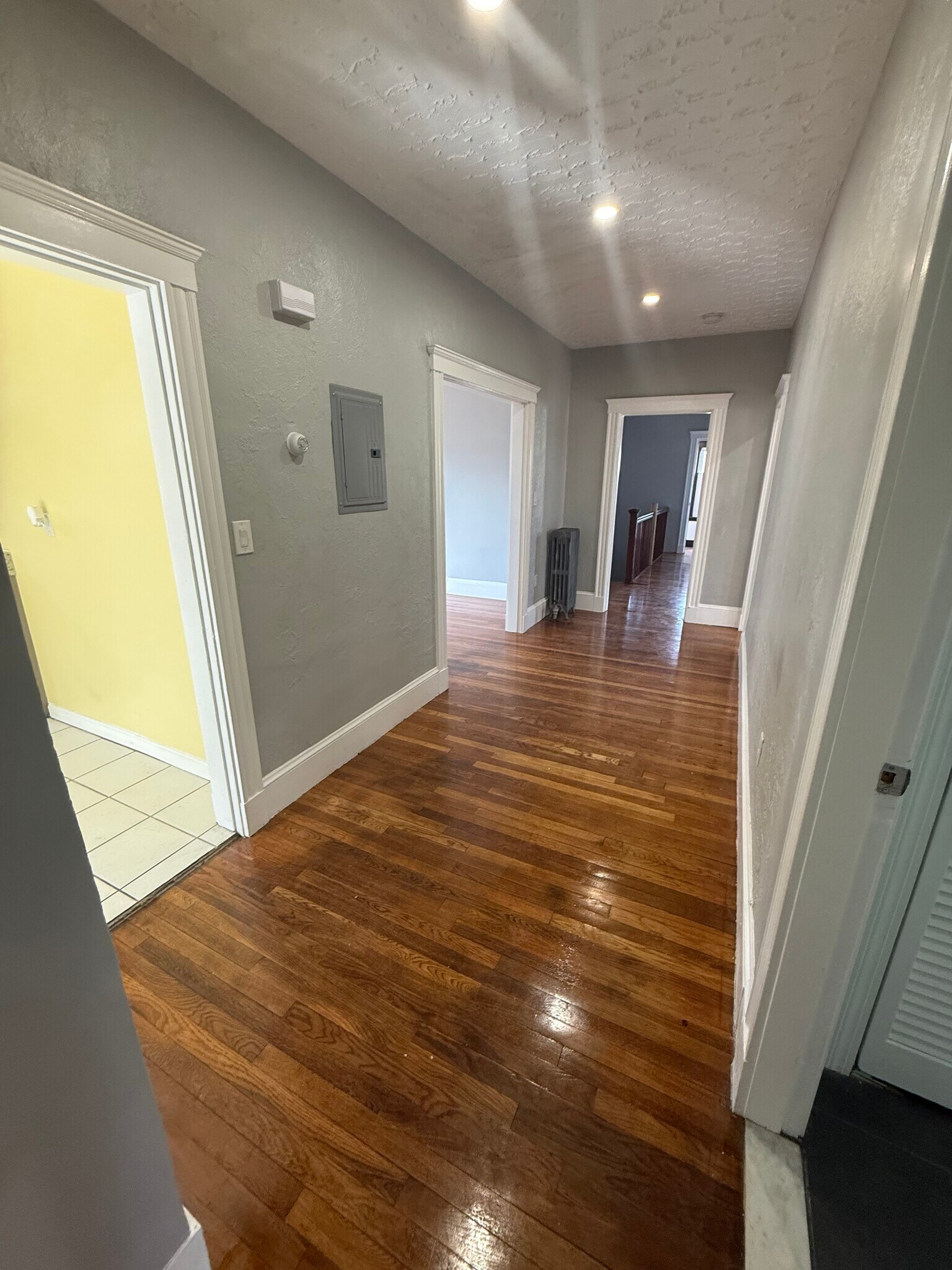 Building Photo - 129 Stanwood St