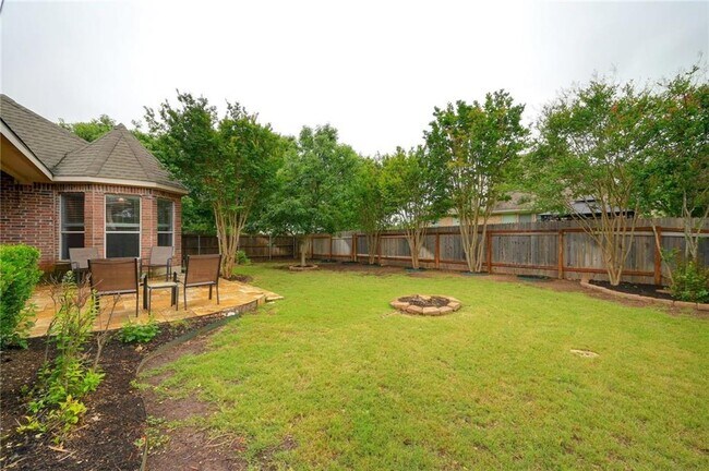 Building Photo - 2605 Tumbling River Dr
