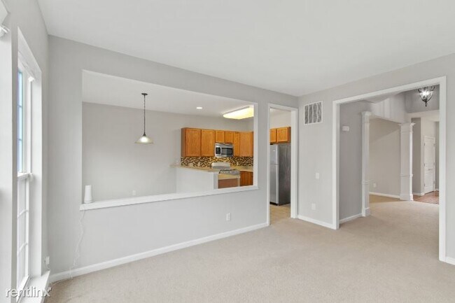 Building Photo - 3 br, 2.5 bath Townhome - 43 Shire Ct