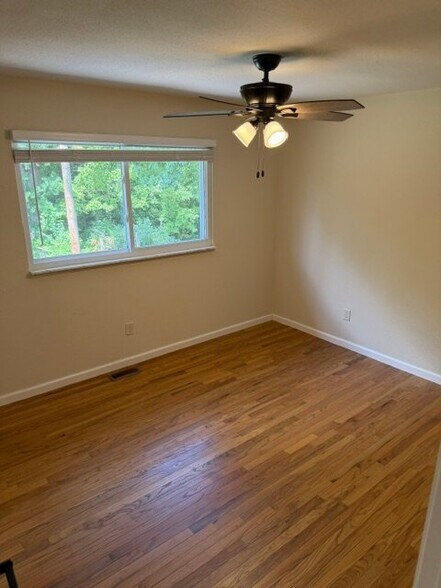 Building Photo - 3623 St Alban Dr