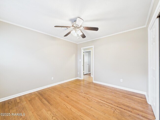 Building Photo - 216 Brentwood Blvd