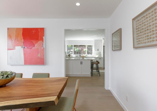 Building Photo - **3900 Paseo De Las Tortugas Torrance** Spacious 4 bedroom 3 bath with beautiful view!