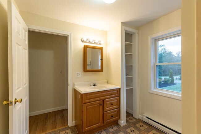 Building Photo - 4 Smoke St