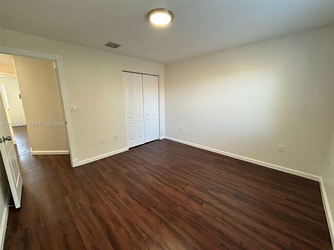 Building Photo - 9204 SW 167th Pl