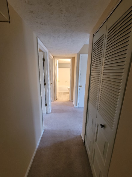 Building Photo - 1310 Louisville Rd