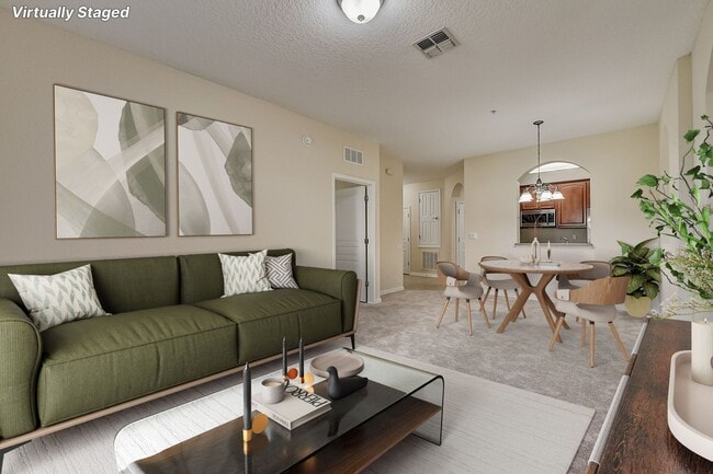 Building Photo - Beautifully Maintained 3-Bedroom, 2-Bathro...