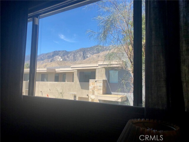 Building Photo - 1010 E Palm Canyon Dr