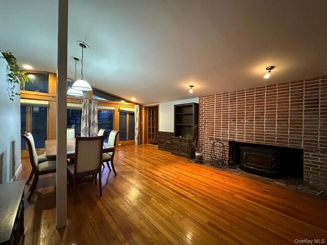 Building Photo - 43 Tephanic Ave
