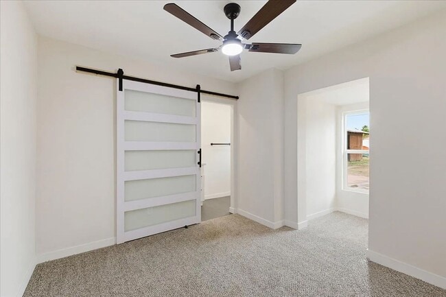 Building Photo - 4119 N 10th Pl