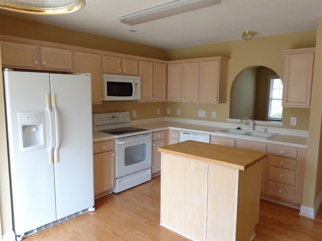 Building Photo - 13315 Glencreek Ln