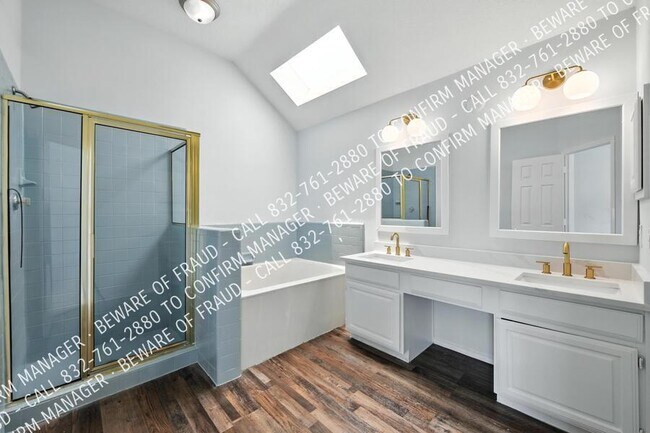 Building Photo - 473 Leisure Ln