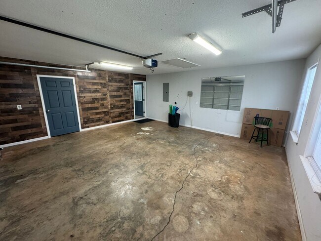 Building Photo - 111 Weatherstone Pl