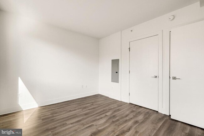 Building Photo - 1311 13th St NW