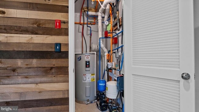 Building Photo - 2231 Evin Dr