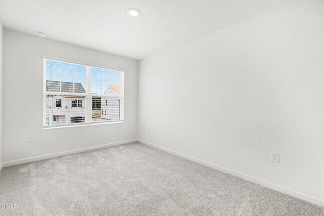 Building Photo - 131 S Meyers Ct