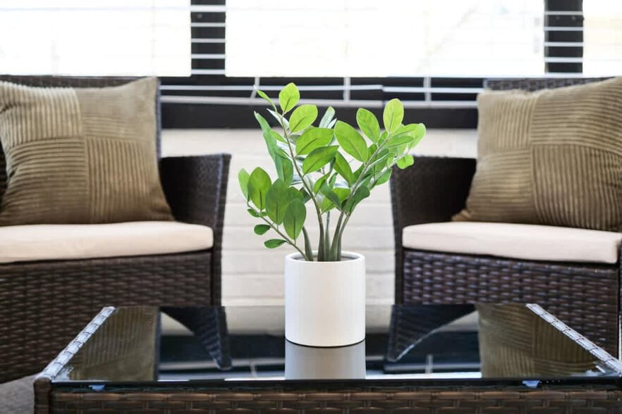 Building Photo - 6059 Maplecliff Dr