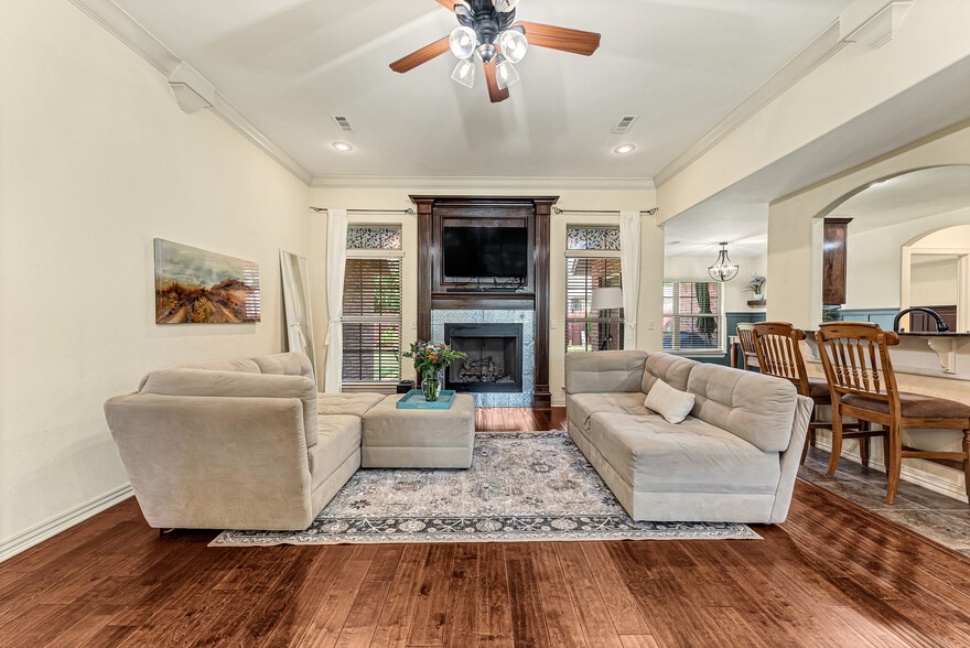 Building Photo - 3400 SW Briar Creek Ave